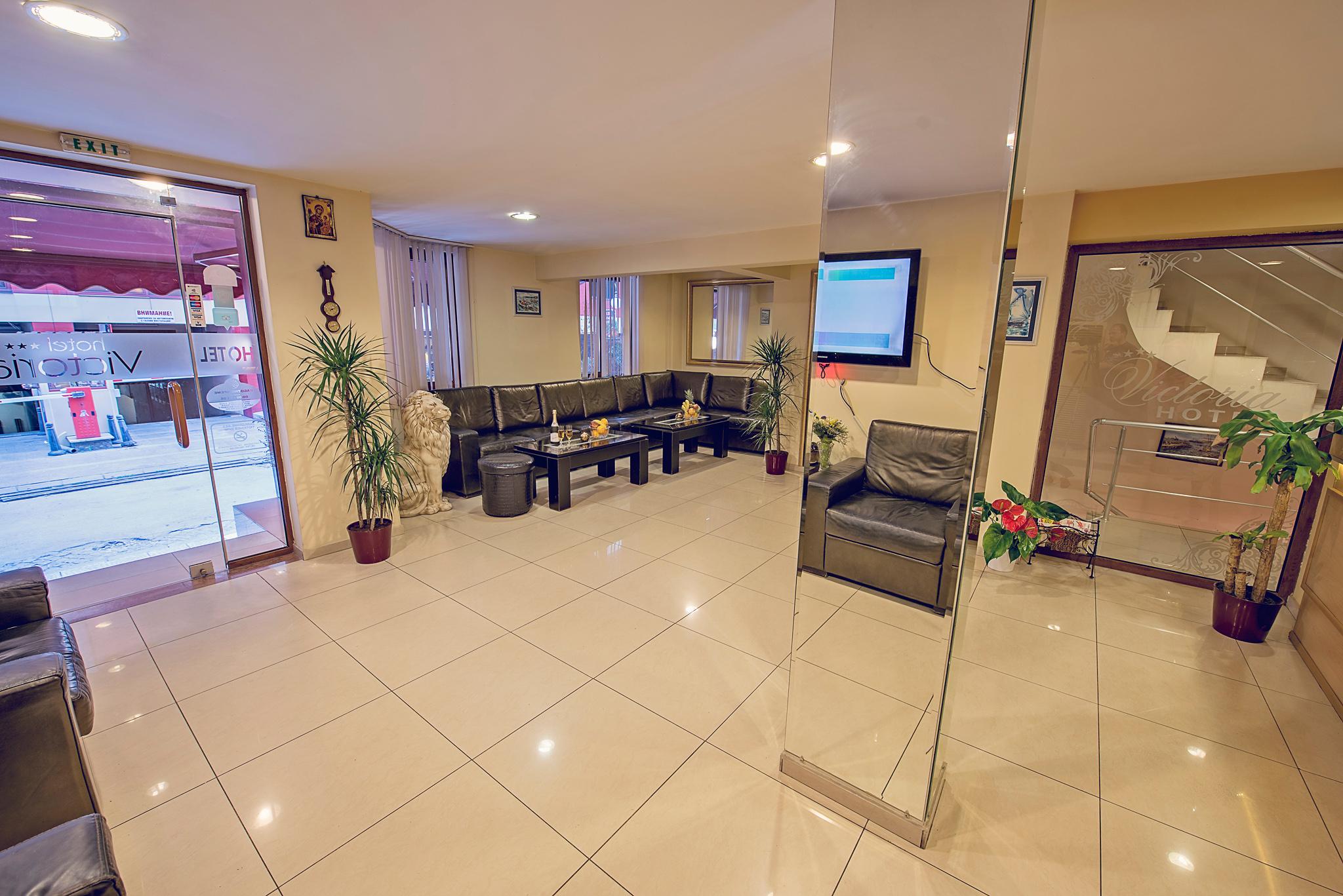 Victoria Hotel 3*